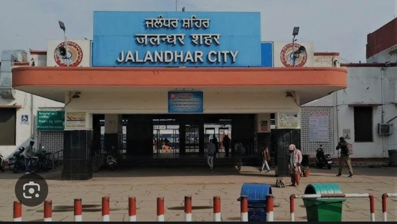 Raja Guest House -- Jalandhar Railway Station -- For Family, Couples, Travellers Luaran gambar